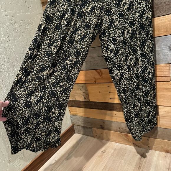 Soft Surroundings Bali Jumpsuit Safari Batik Flowy Loose Leg Black/Tan Size M - Picture 6 of 10